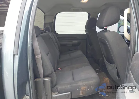 2011 Chevrolet Silverado 1500 Lt from USA, damaged, VIN 3GCPCSE07BG303687